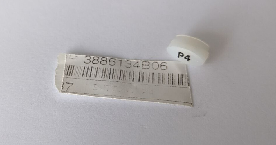 Motorola OEM 3886134B06 - CDM1250 CDM1550 "P4" Button