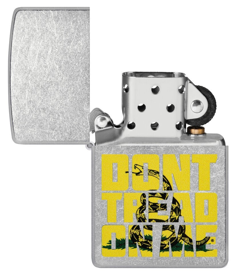Zippo Dont Tread on Me® Street Chrome 48952