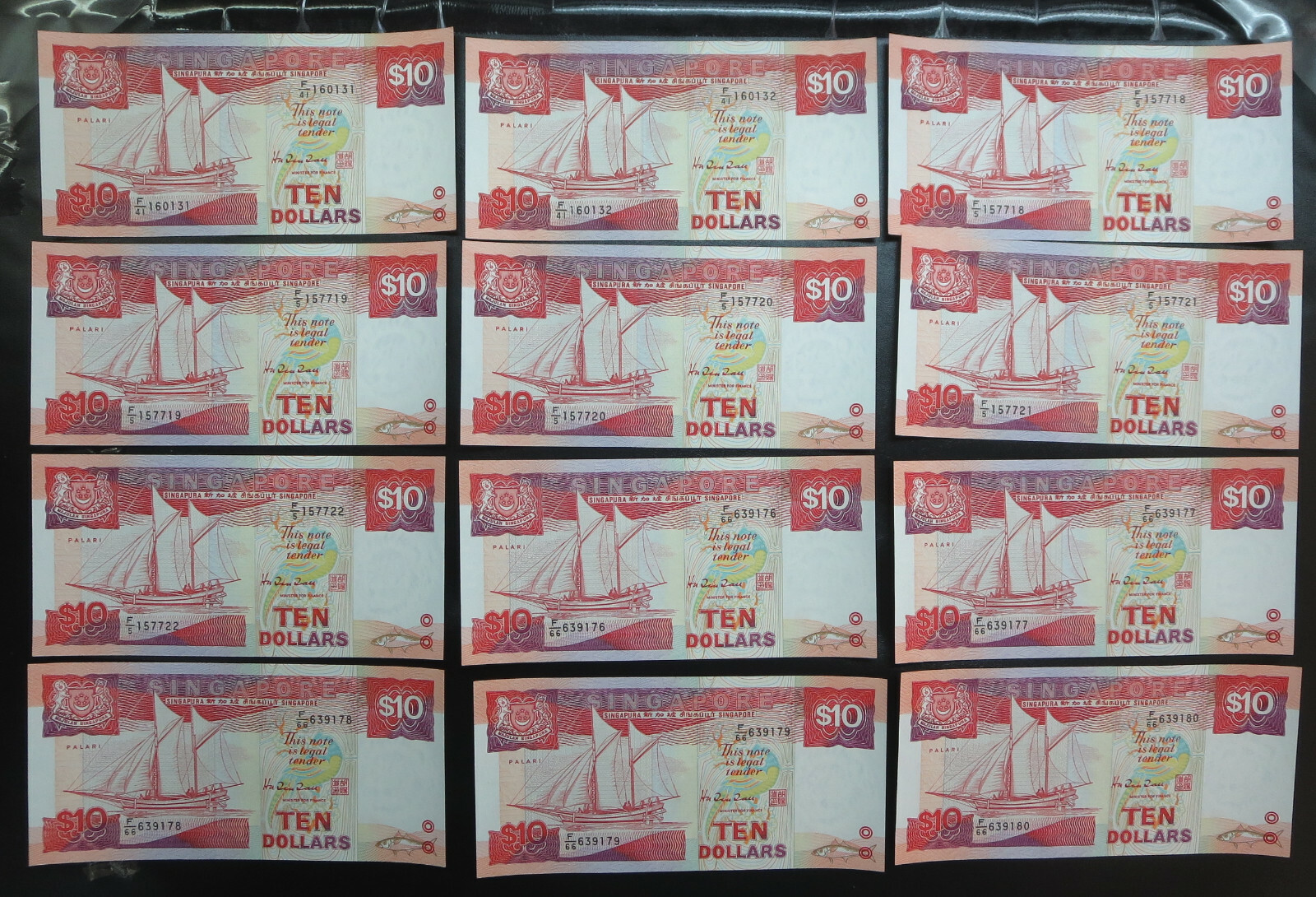 12 Singapore $10 / ten dollars boat / ship series banknotes 1988 UNC consecutive