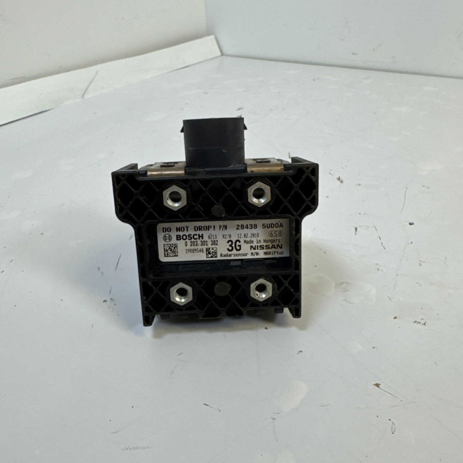 2017-2019 Nissan Sentra Cruise Control Distance Radar Sensor  3G 28438-5UD0A OEM