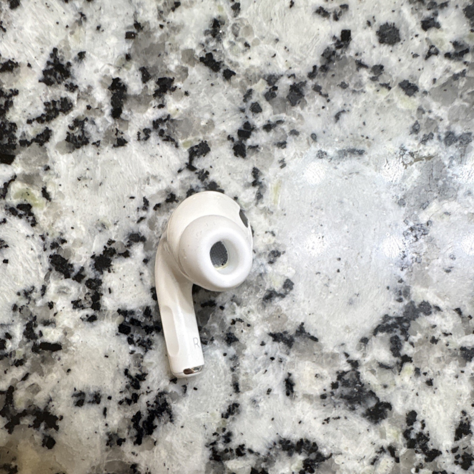 Right Apple AirPod Pro 1st Generation White Canal Earbud Bluetooth Replacement