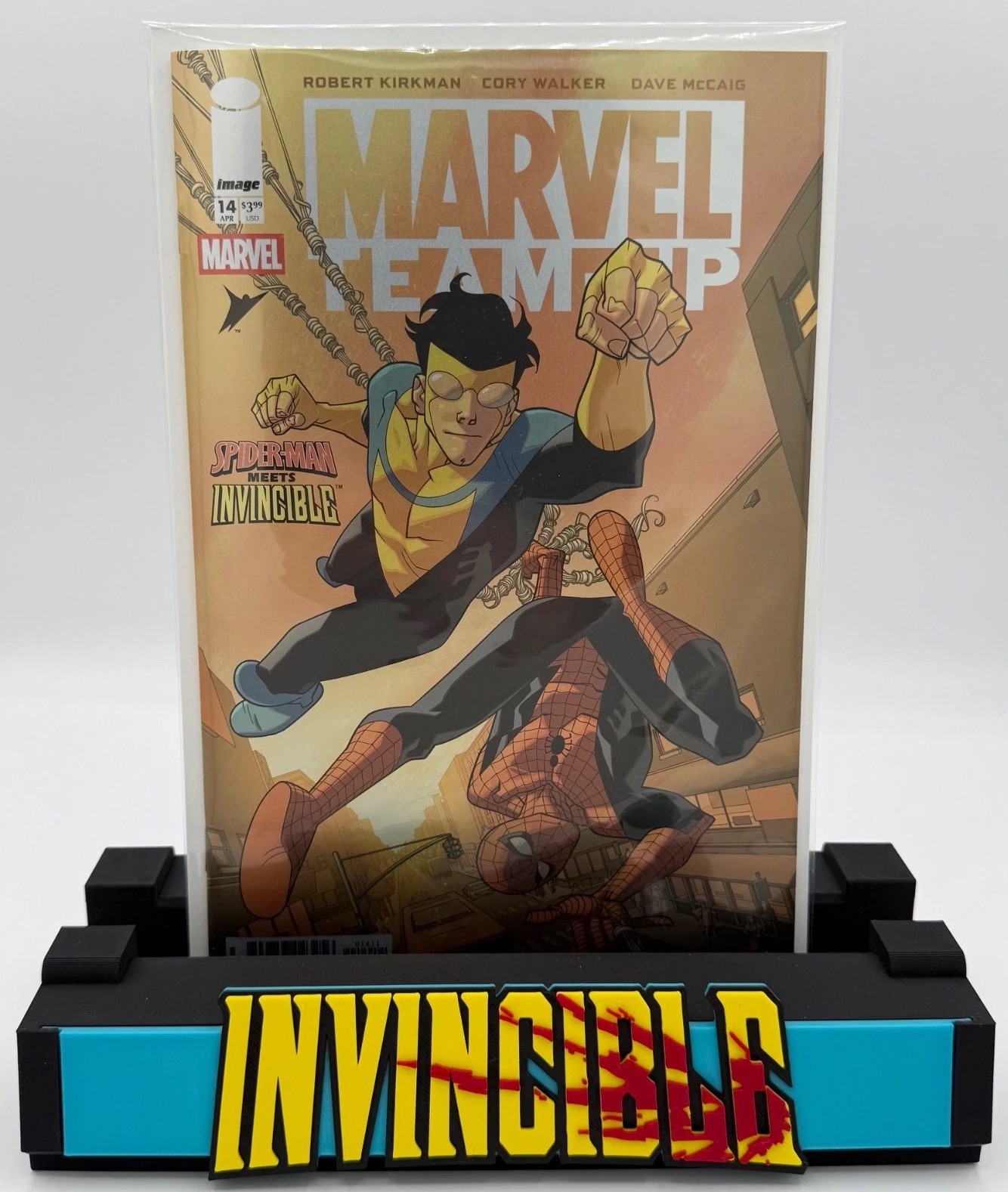 Invincible Comic Book Display Stand for Graded CGC, CBCS, and Non-Graded Comics