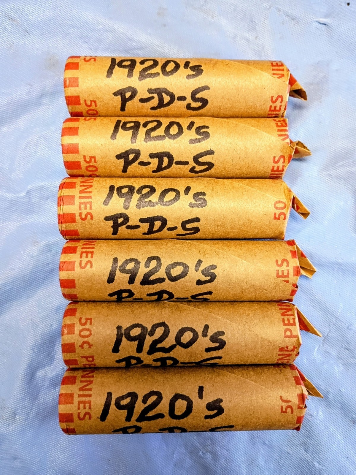 1-ROLL (50 COINS) OF 1920's  (P - D - S) WHEAT CENTS IN OLD PAPER ROLLS