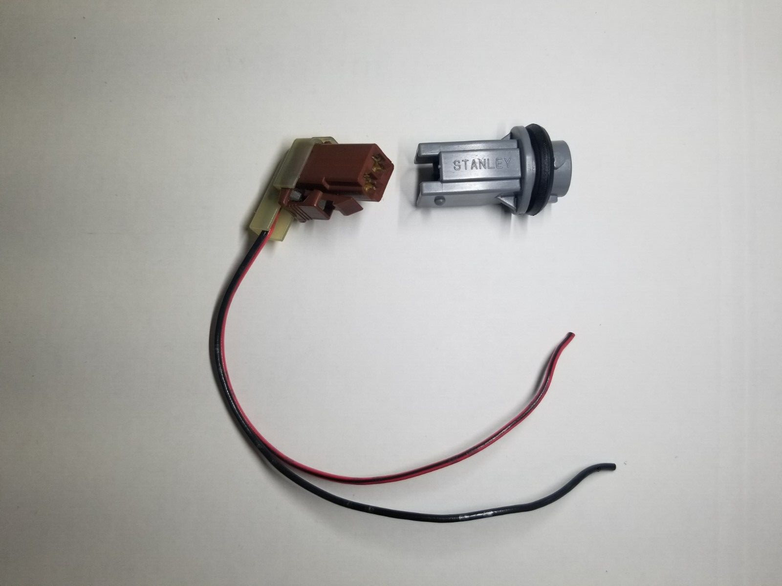 OEM 97-01 HONDA PRELUDE BUMPER REFLECTOR LIGHT SOCKET+WIRE PLUG