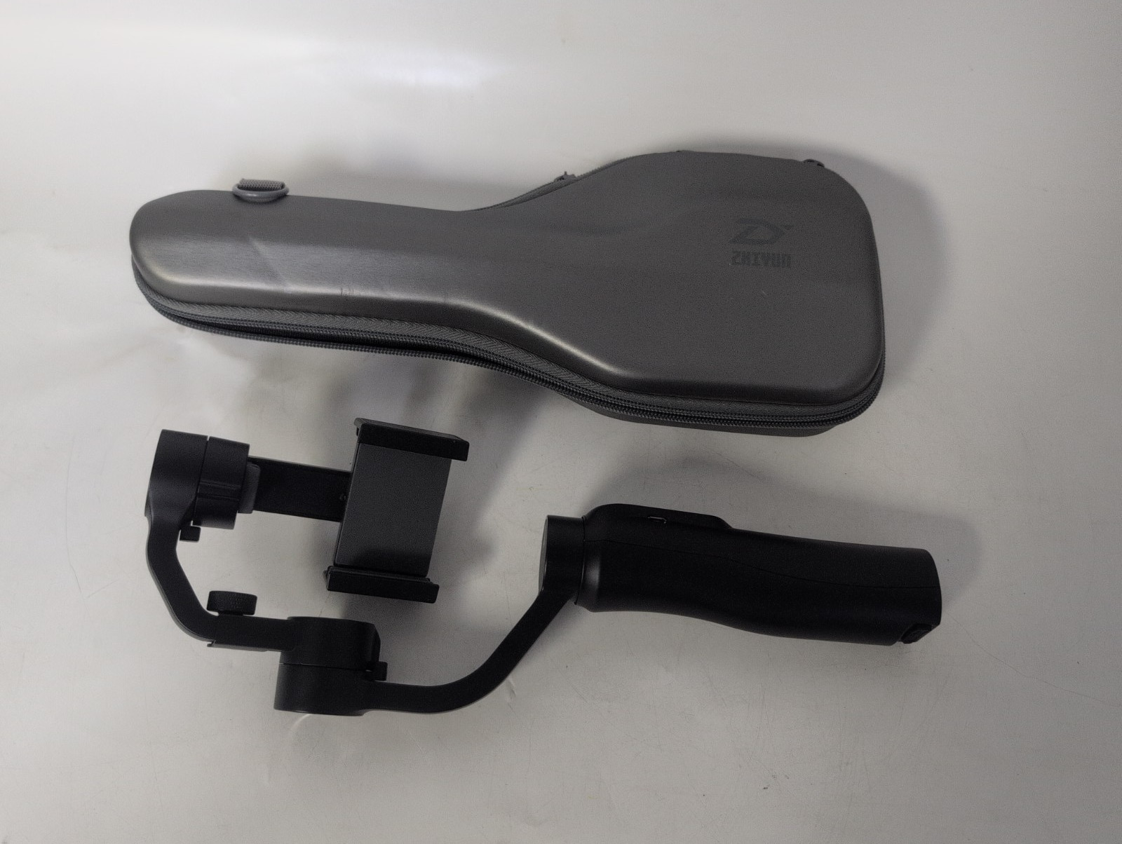 Zhiyun Smooth-Q Smartphone Gimbal with case