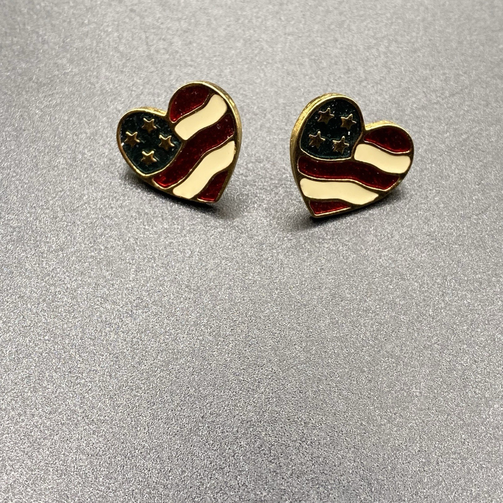 Avon American Flag Heart Earrings Pierced