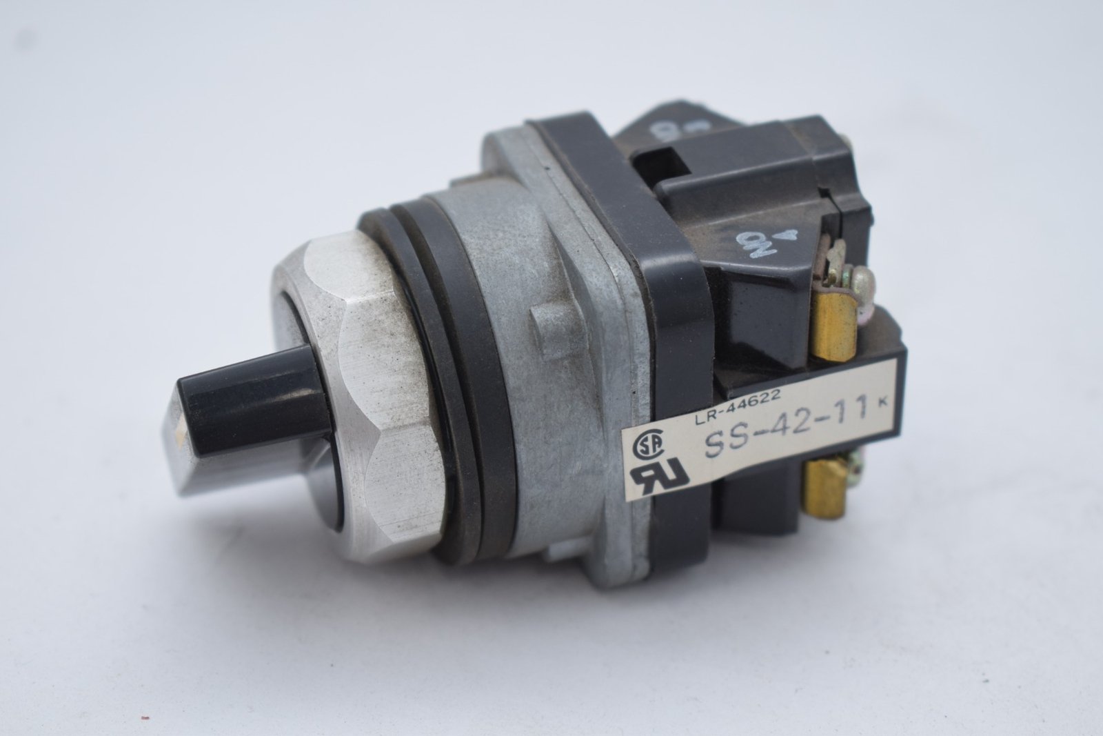NEW TEC Tokyo Electric SS-42-11 SELECTOR SWITCH 2 POSITION MAINTAINED