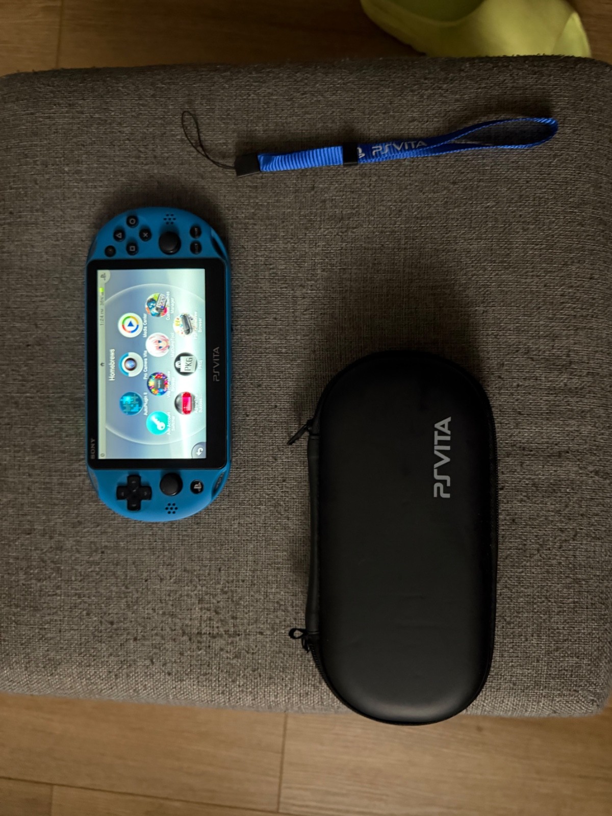 PS Vita 2000 512gb