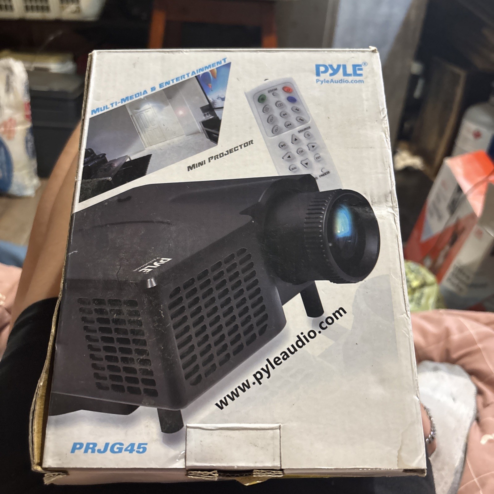Pyle Mini Projector PRJG45 Works Has Remote Still In Box Perfect Condition