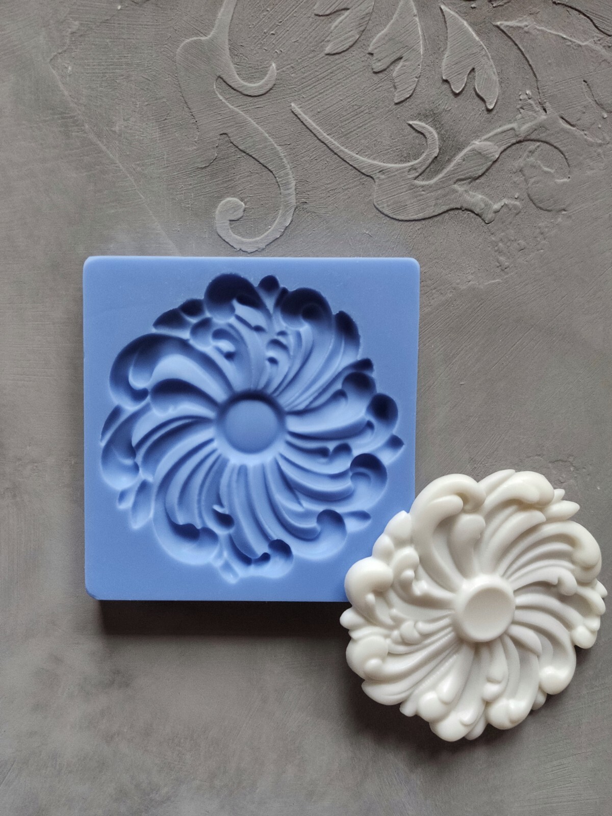 Silicone Mold Whirlpool ornament onlay, mold for clay, resin, plaster, PU, soap