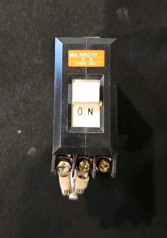IDEC NRC-111 3 A-AA, CIRCUIT BREAKER, 3A, 250VAC - Free Shipping