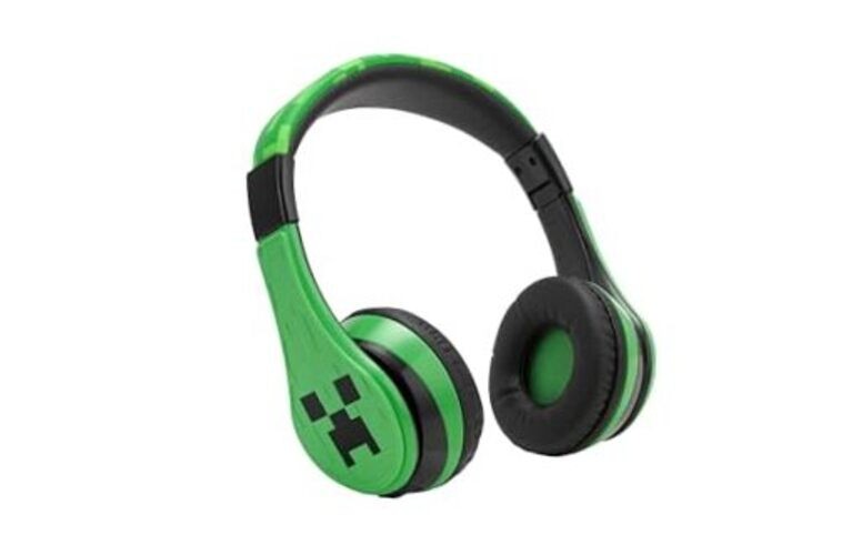 Minecraft Kids Bluetooth Headphones, Wireless Headphones with Microphone
