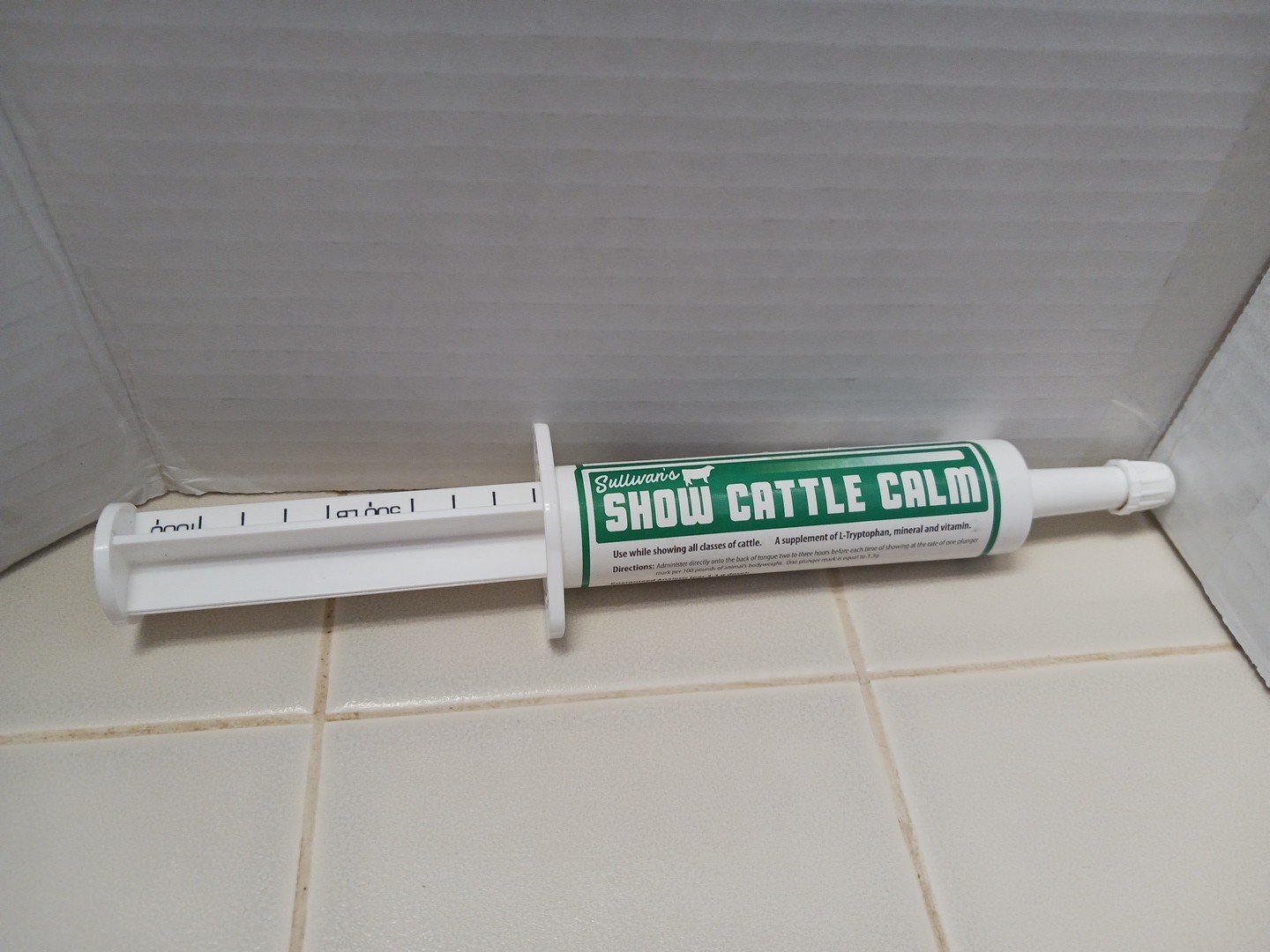 Sullivan Show Cattle Calm Paste Show Day Cattle Up to 1000 lbs. 32 ml Tube