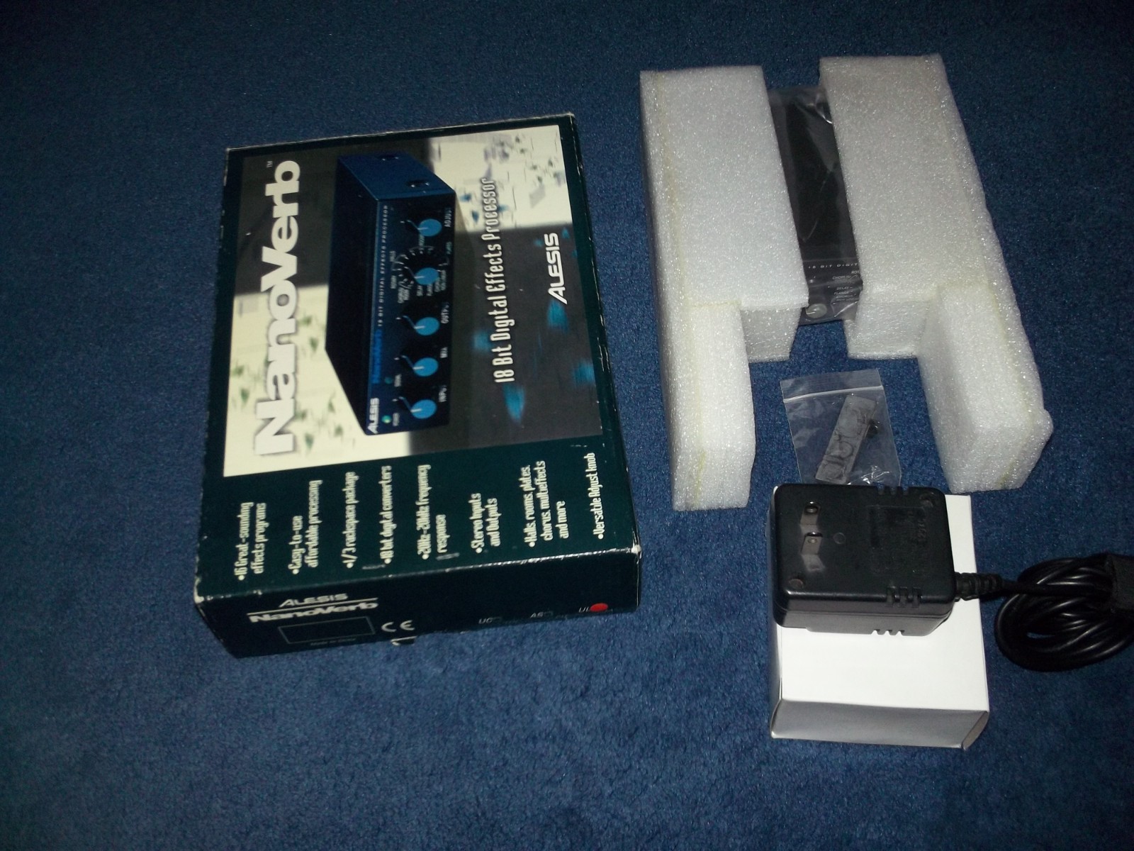 alesis nanoverb 18-bit digital effects processor