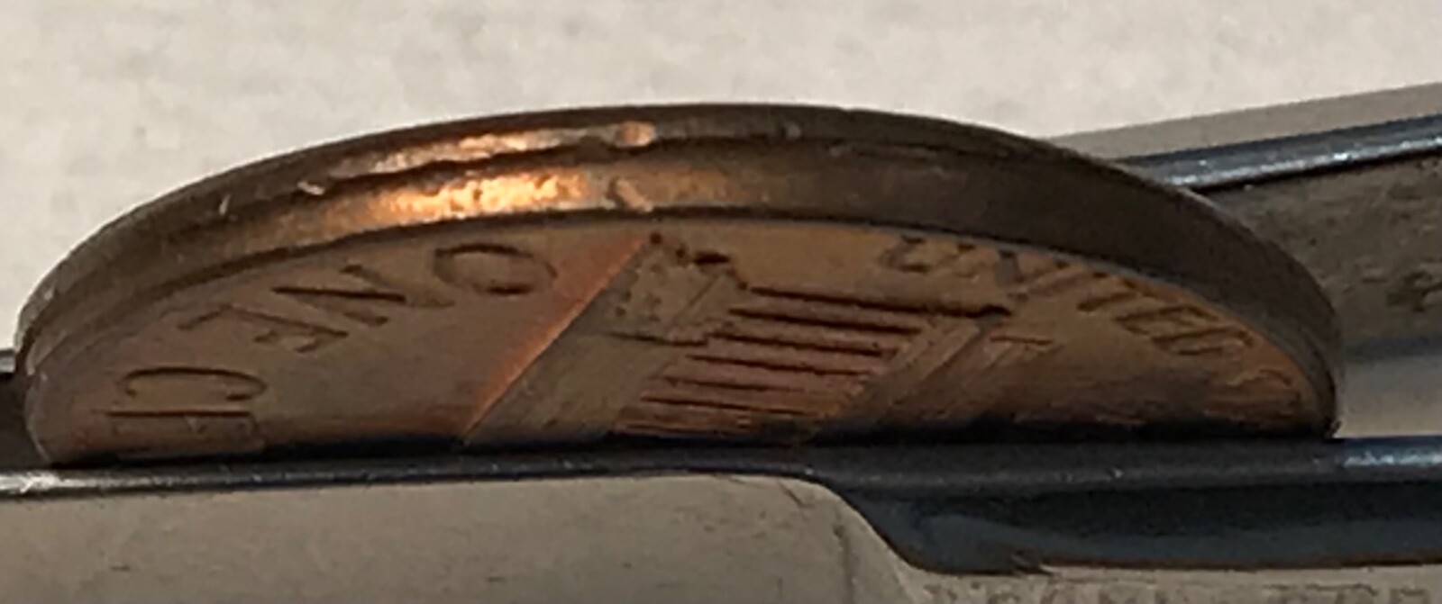 1973-D LINCOLN Cent tilted partial out of collar ERROR BU RD