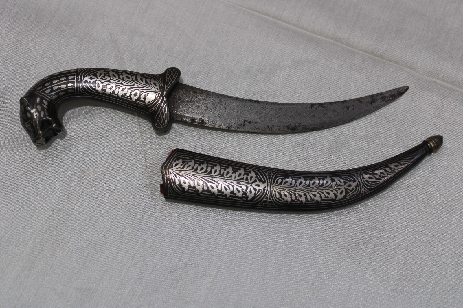 Indo Persian Mughal Islamic Damascus Blade Dagger Silver Inlay Koftgari Work
