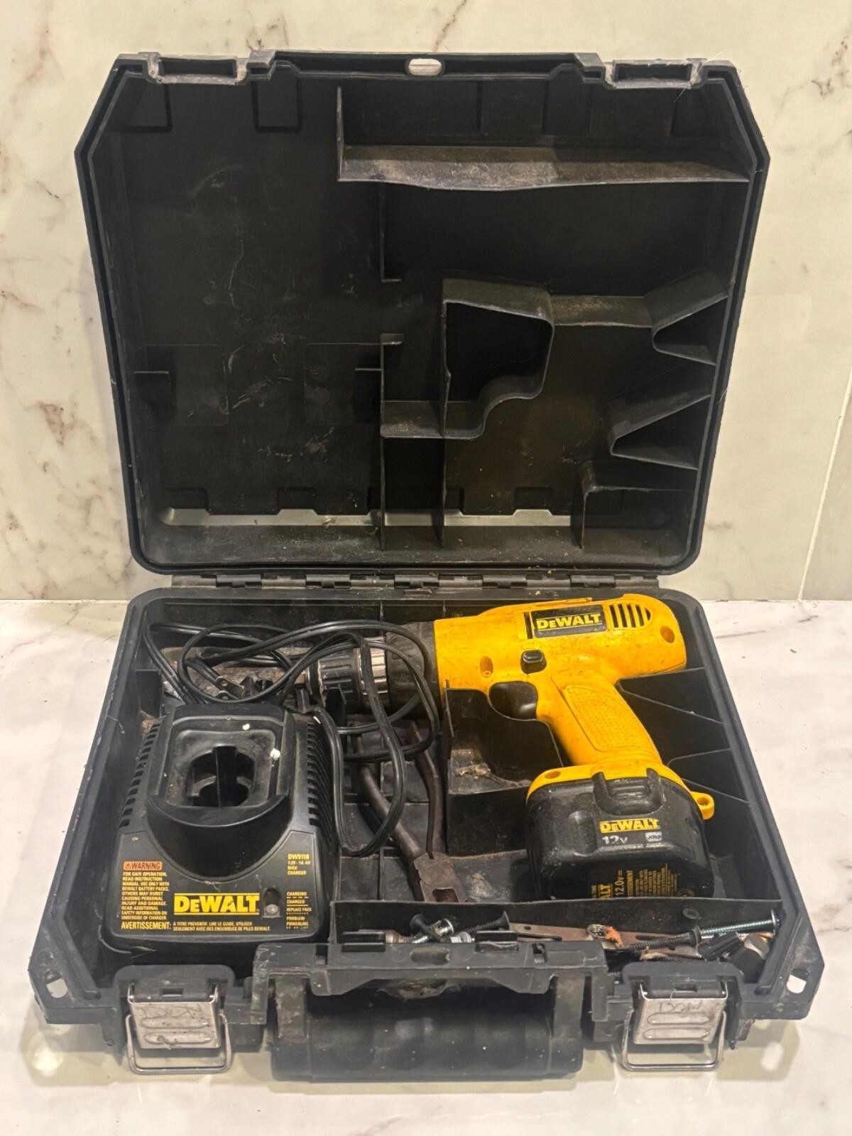 DeWalt DW927K-2 12 Volt Cordless W BAT 3/8" Drill DW9118 Charger/Case FREE SHIP.
