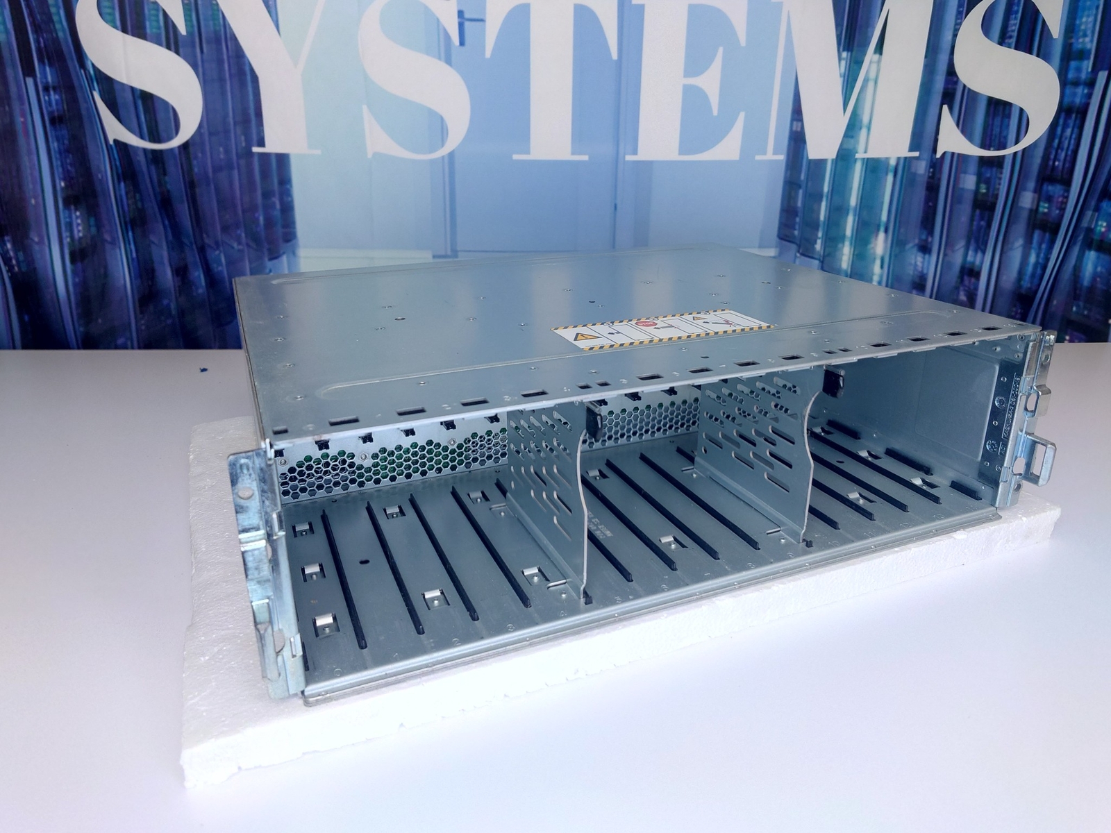 EMC VNX 15 Bay Disk Enclosure Disk Array - Dual Controllers - KTN-STL3 NO HDD