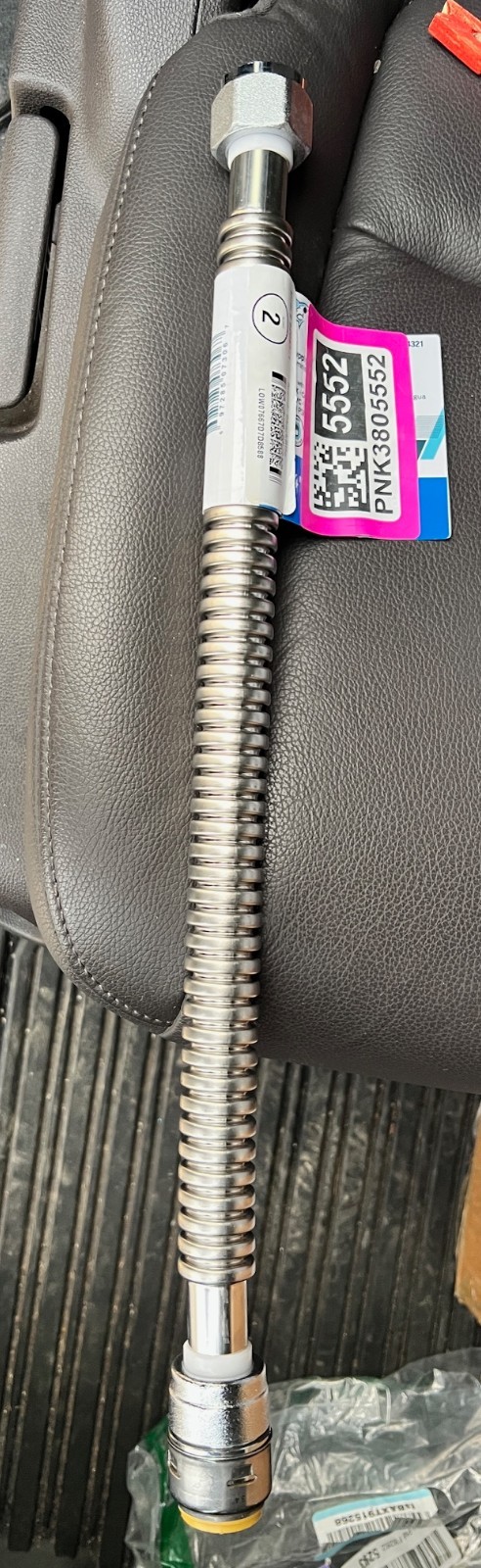 SharkBite Max Supply Flex Hose/Water Heater Push-to-connect 3/4" x 3/4" FIP 18"