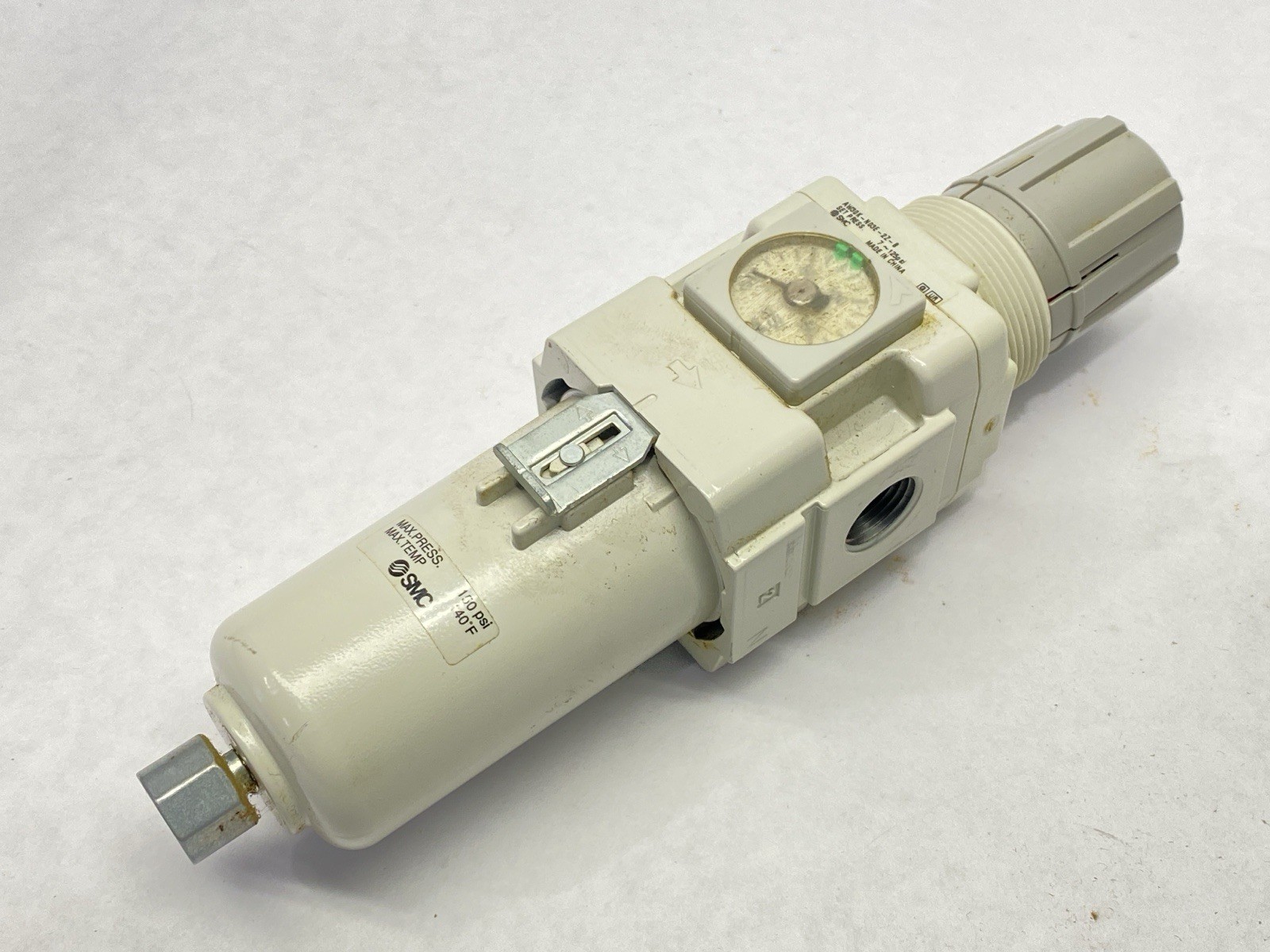 SMC AW30K-N03E-2Z-B Filter Regulator 3/8" NPT