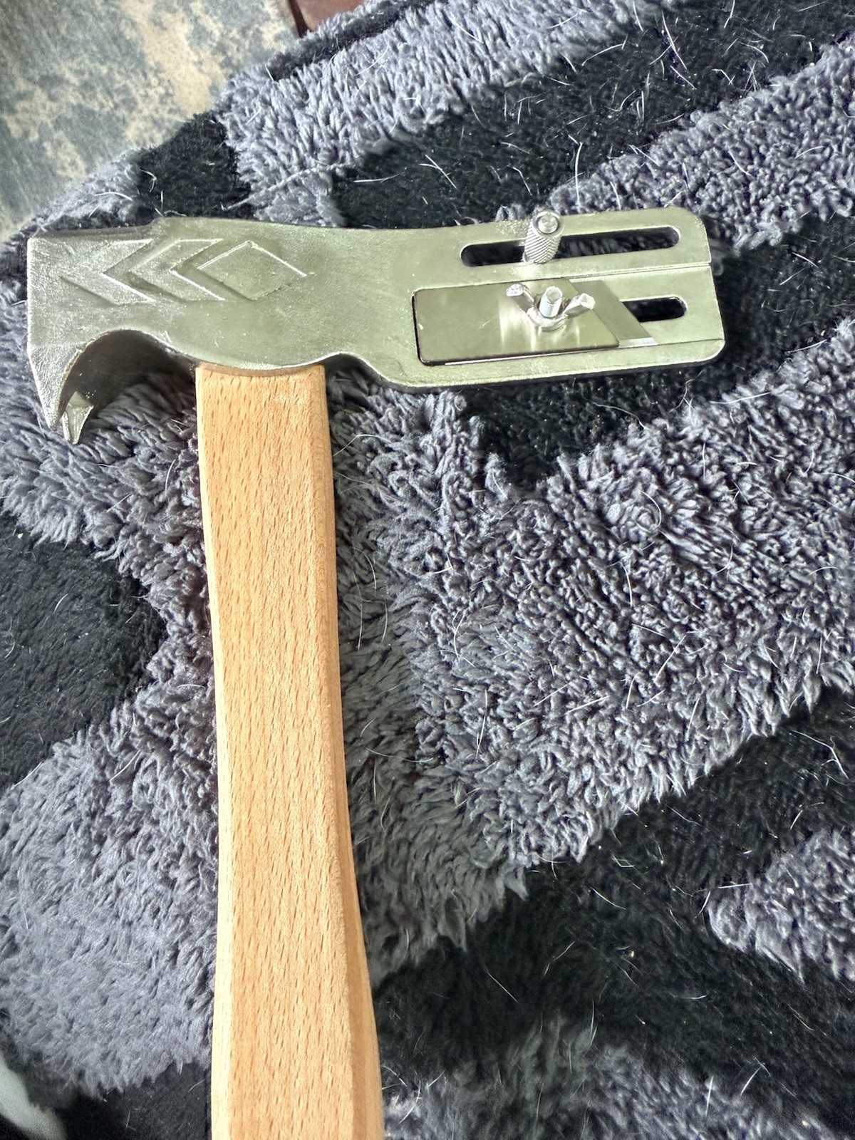 Magnetic Roofing Hammer, Magnet Roofing Hatchet Multifunctional and Professional