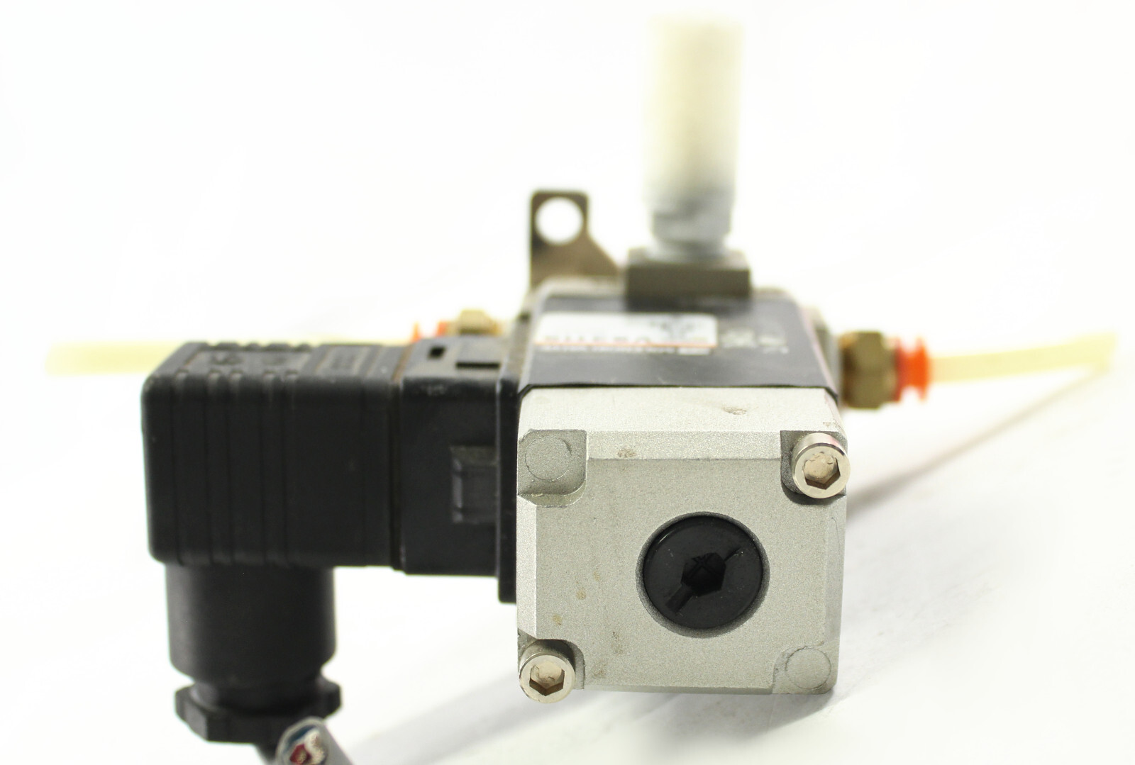 SMC SOLENOID VALVE VS3115 DC24V