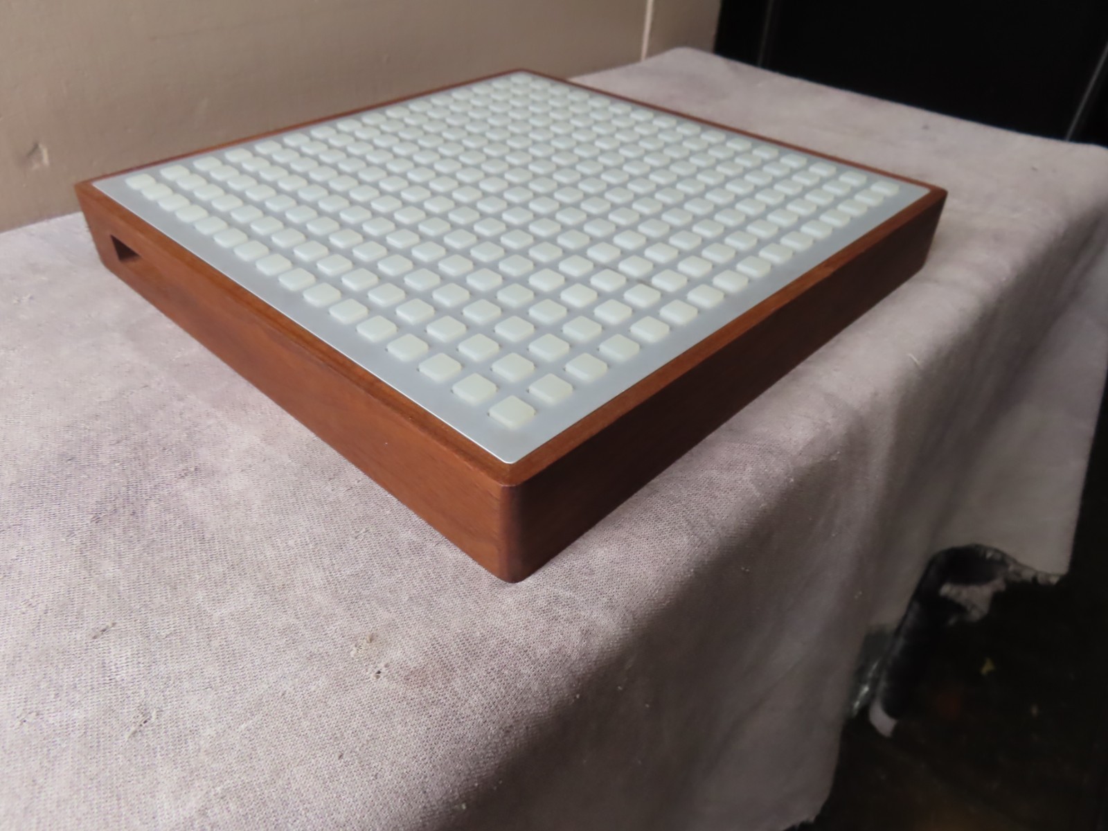 MONOME 256 FIRST EDITION 2007 2010 WALNUT MINT in BOX!