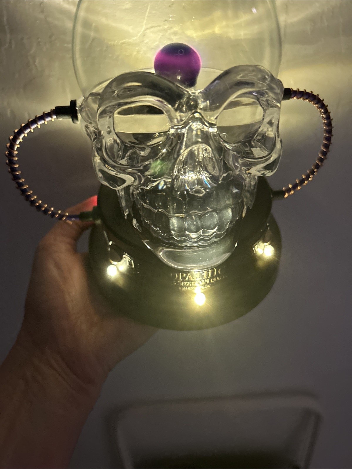 Hyde and EEK! Electropathic Vessel LED Plasma Ball Skull Halloween