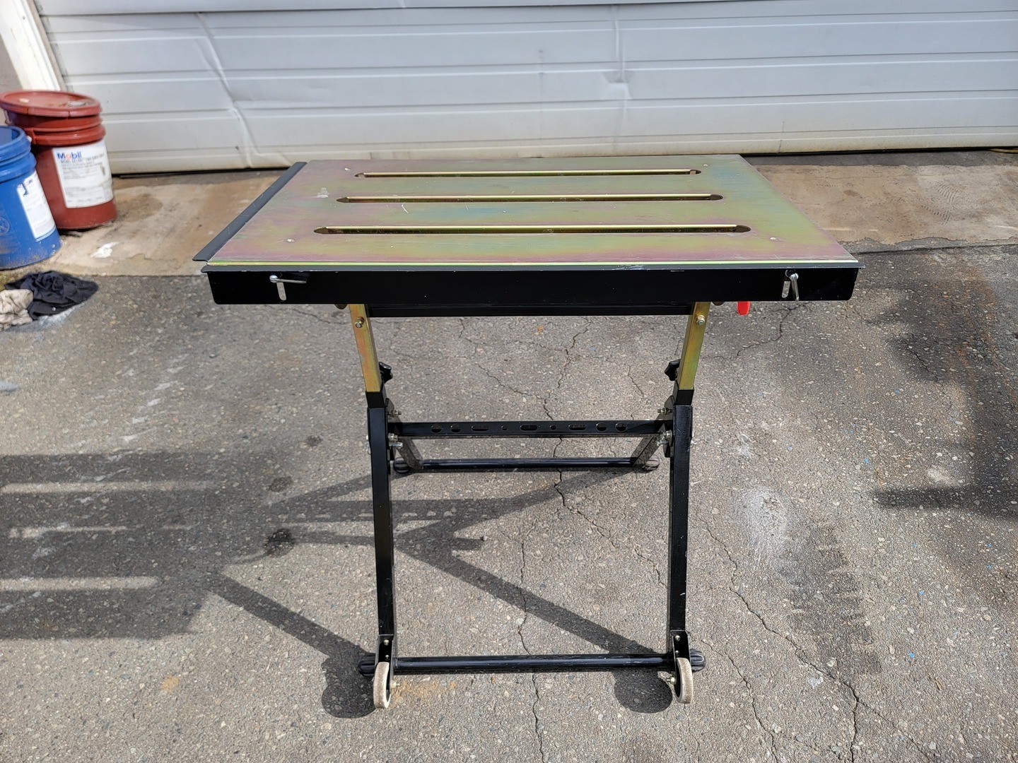 Nomad 30" x 20" Portable Welding Workbench Table
