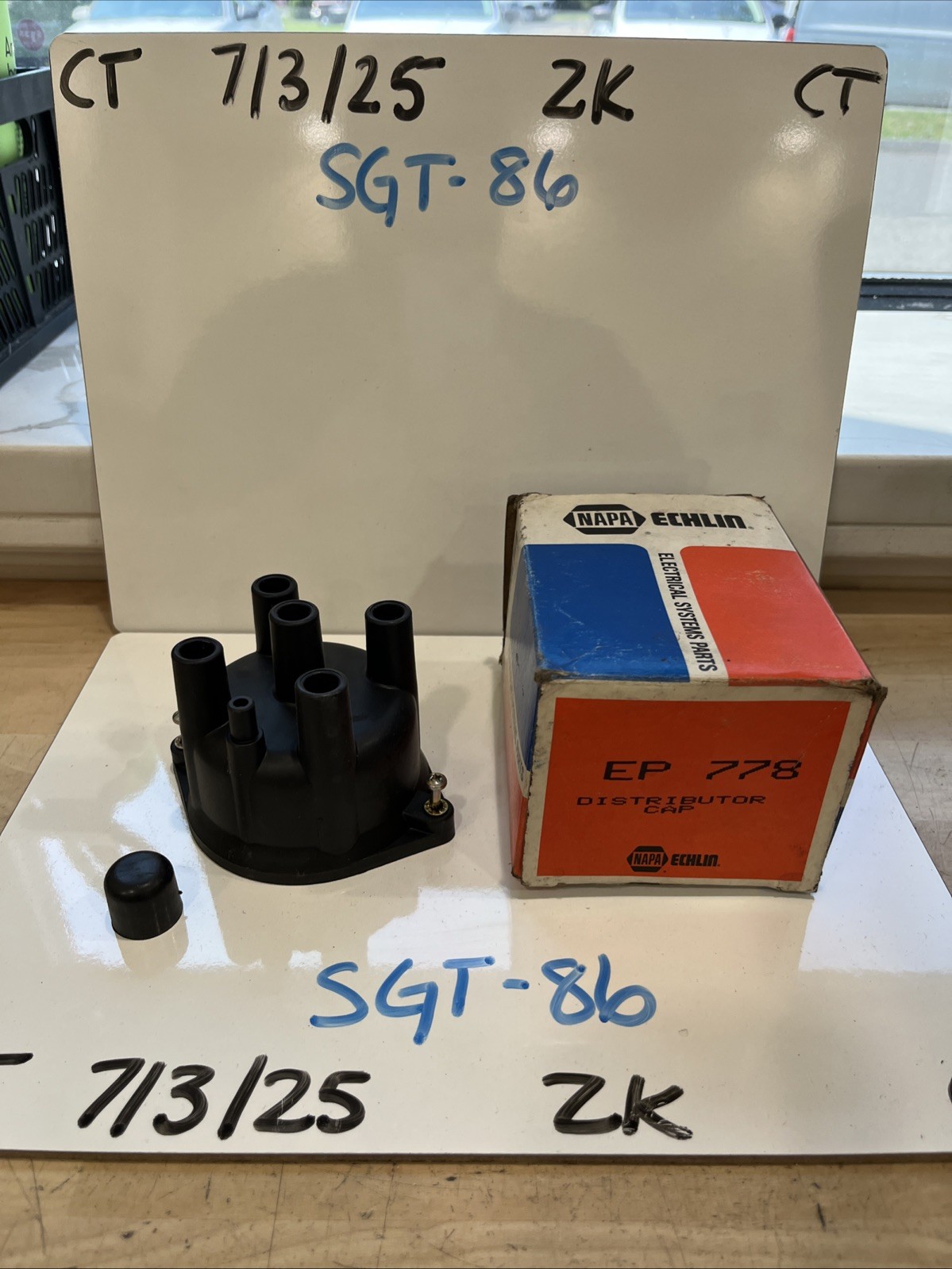 NAPA Echlin EP778 Distributor Cap