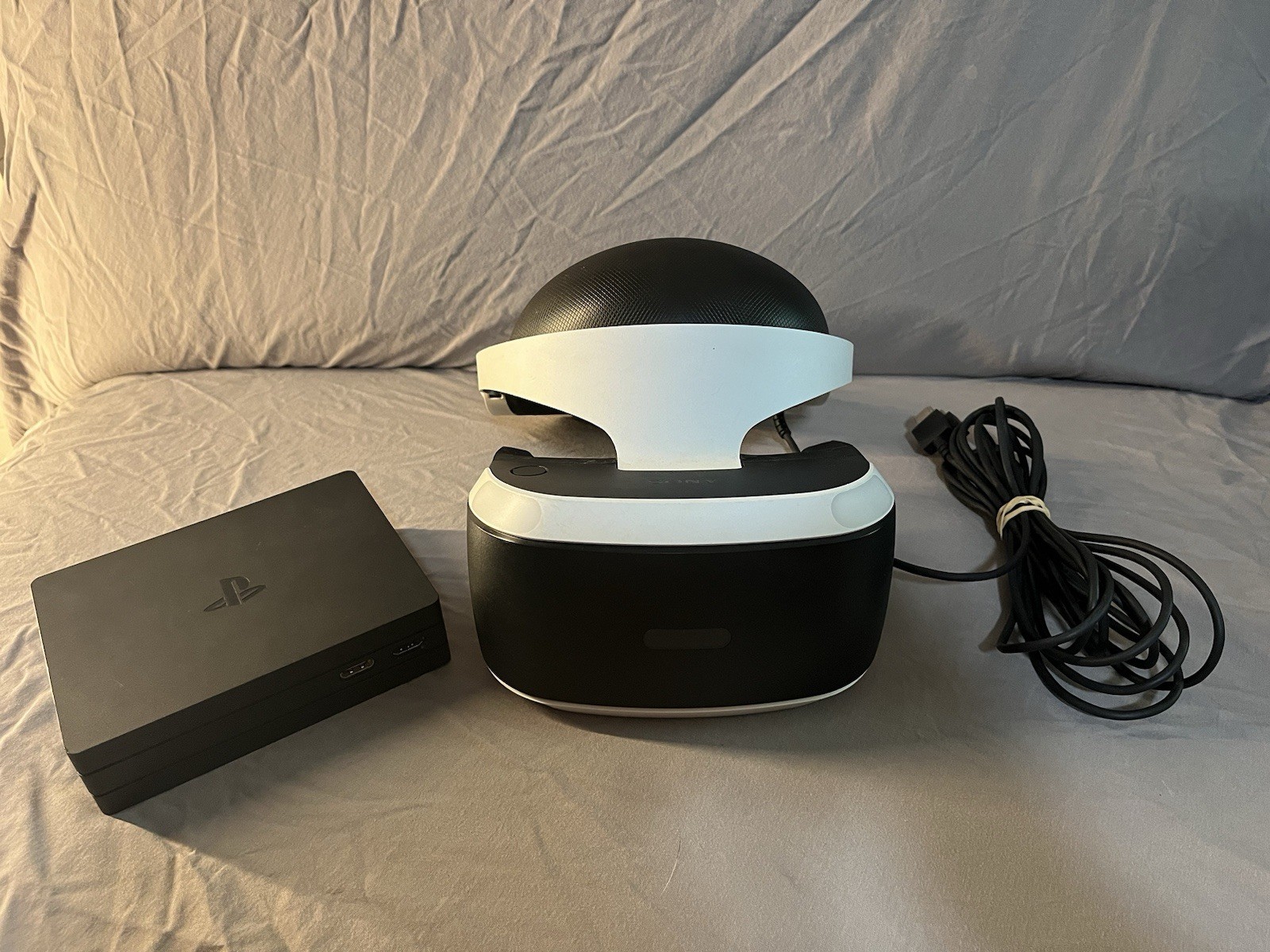 PS VR HEADSET AND PROCESSOR ONLY Tested