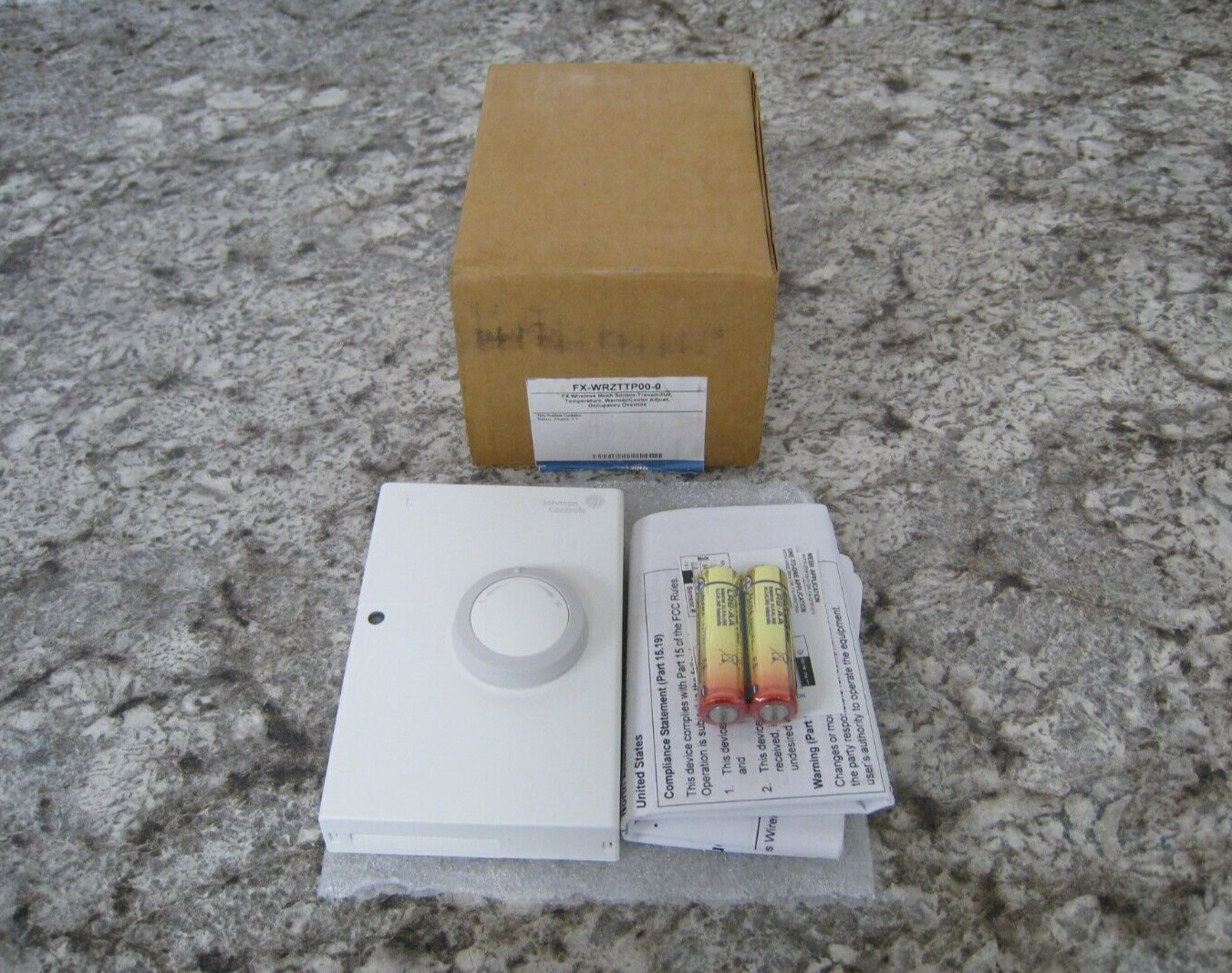 New Johnson Controls FX-WRZTTP00-0 Wireless Mesh Room Sensor / Transmitter