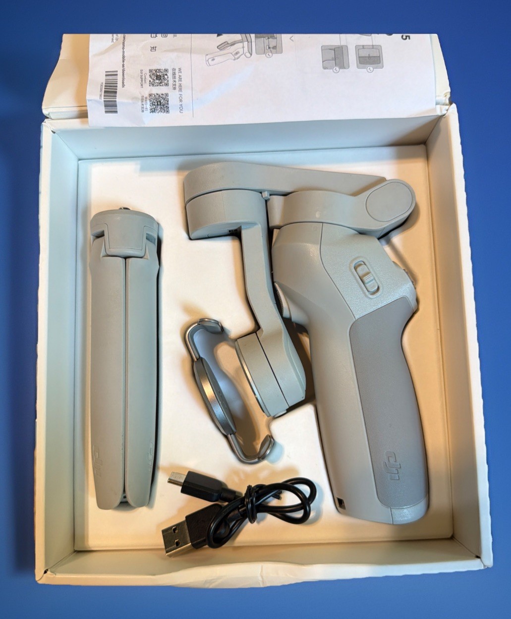 DJI Osmo Mobile SE Smartphone Gimbal Stabilizer Light Gray Open Box