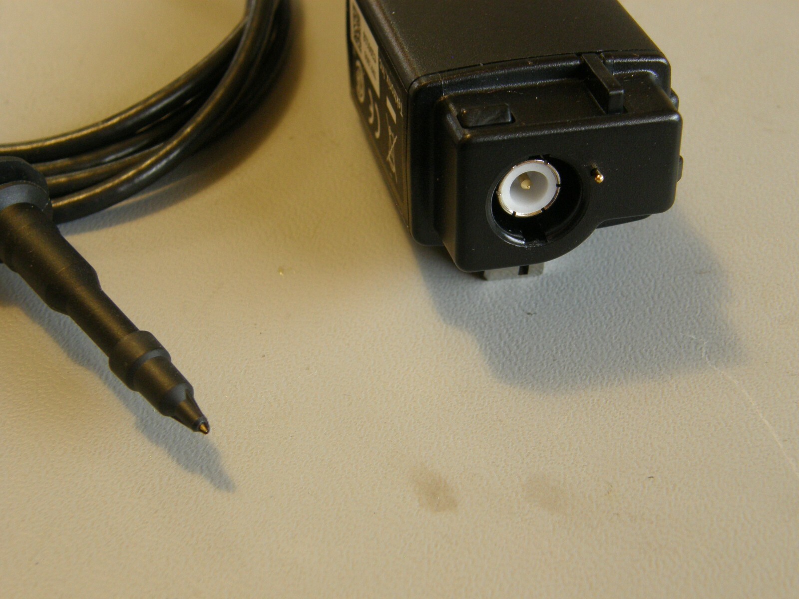 TEKTRONIX TPP1000 PASSIVE VOLTAGE PROBE ( with accessories)