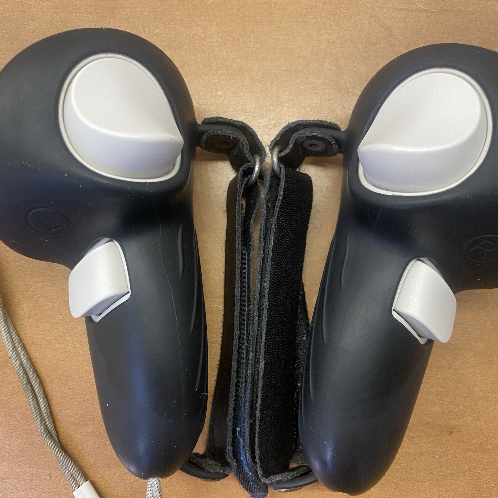 Meta Oculus Quest 3/3S VR Left & Right Controllers Pair ONLY Tested & Work Great