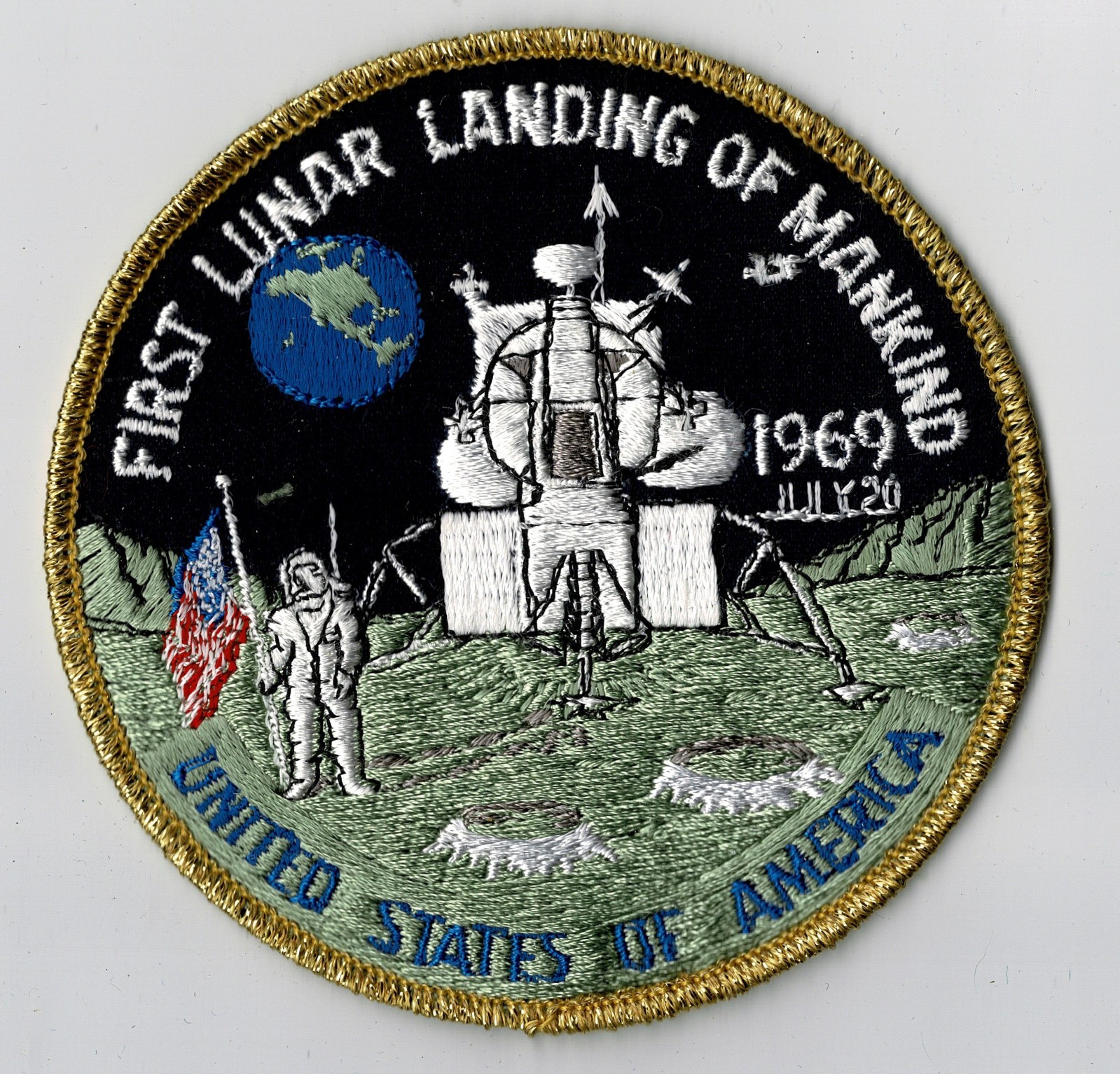 First Lunar Landing of Mankind 1969 4" patch. 3AB