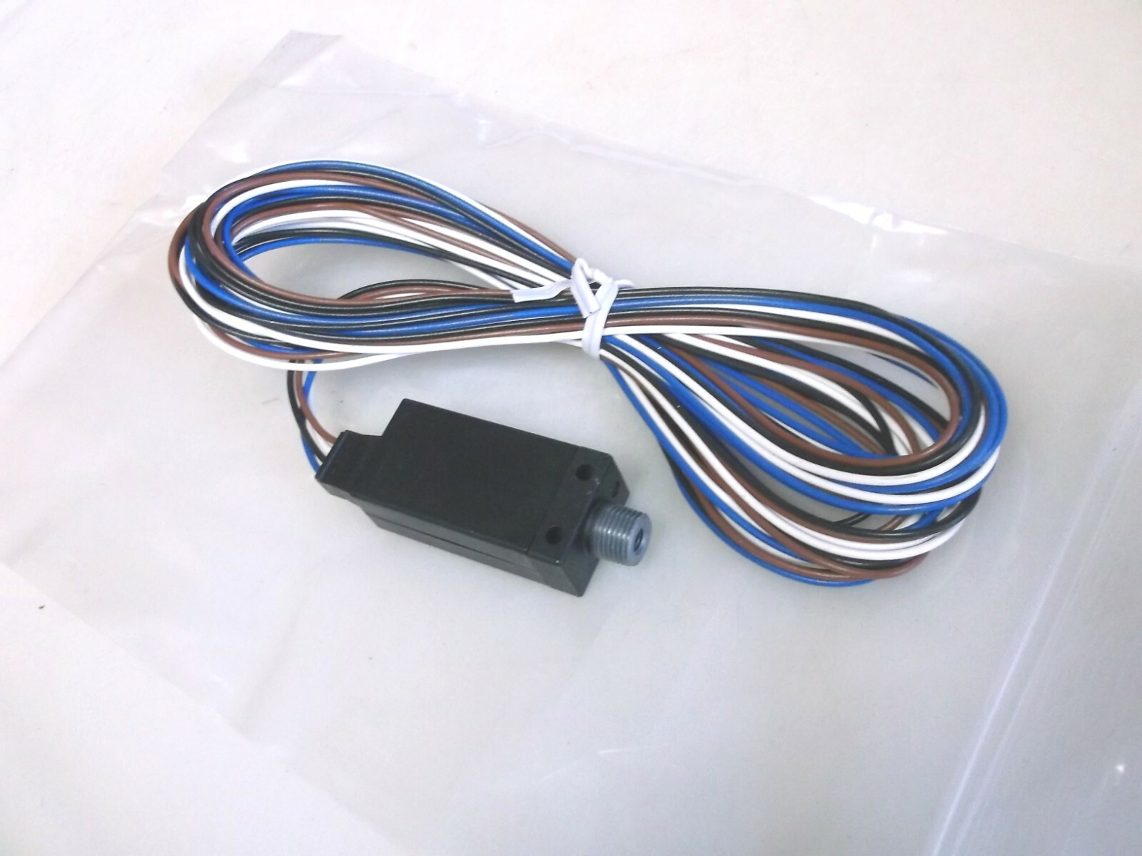 SMC ZSE1-T1-55CL Pressure Switch Sensor 0-100 kPa 12-24 VDC PNP NIBag