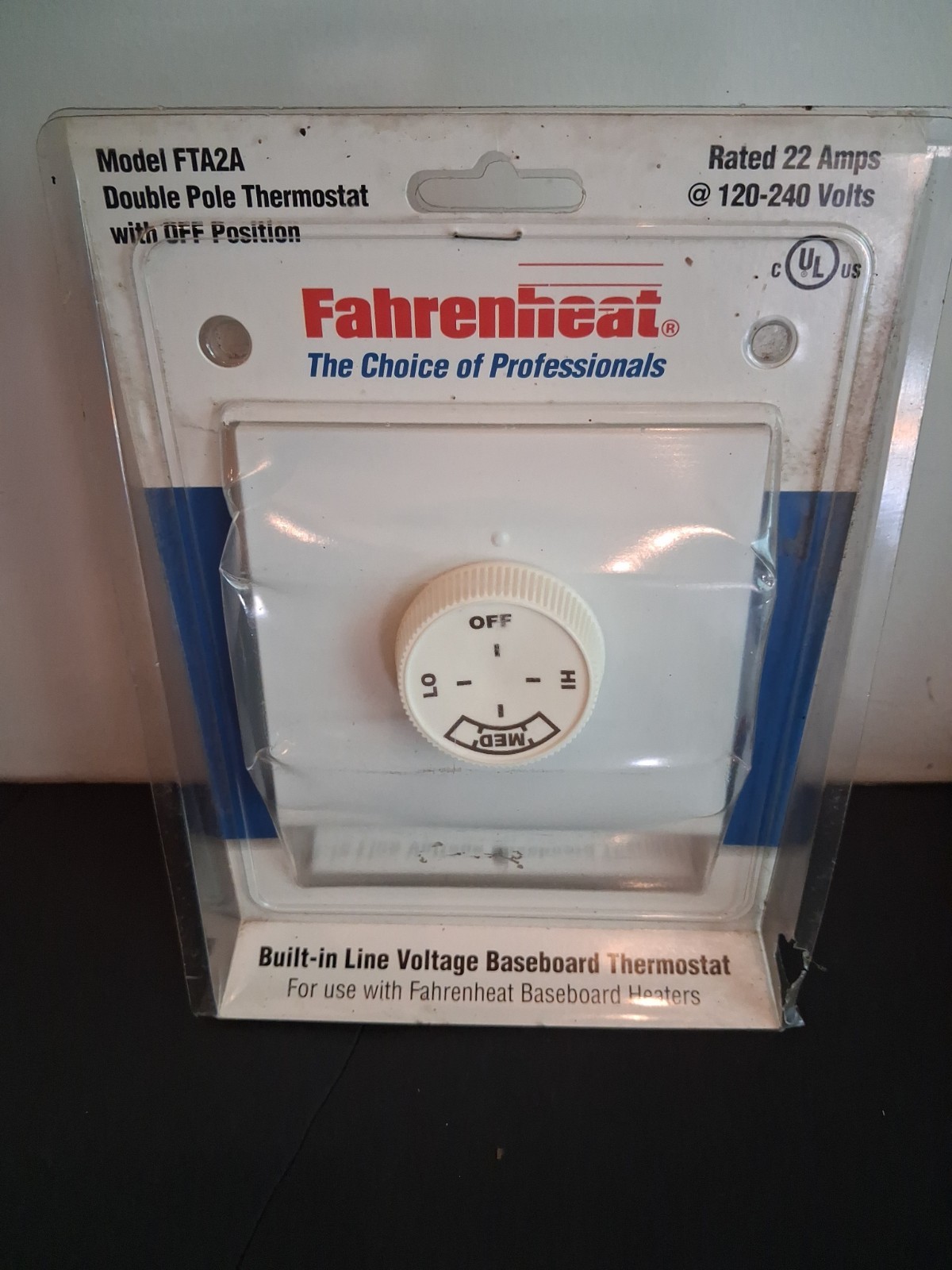 FAHRENHEAT DOUBLE POLE THERMOSTAT WITH OFF POSITION MODEL FTA2A