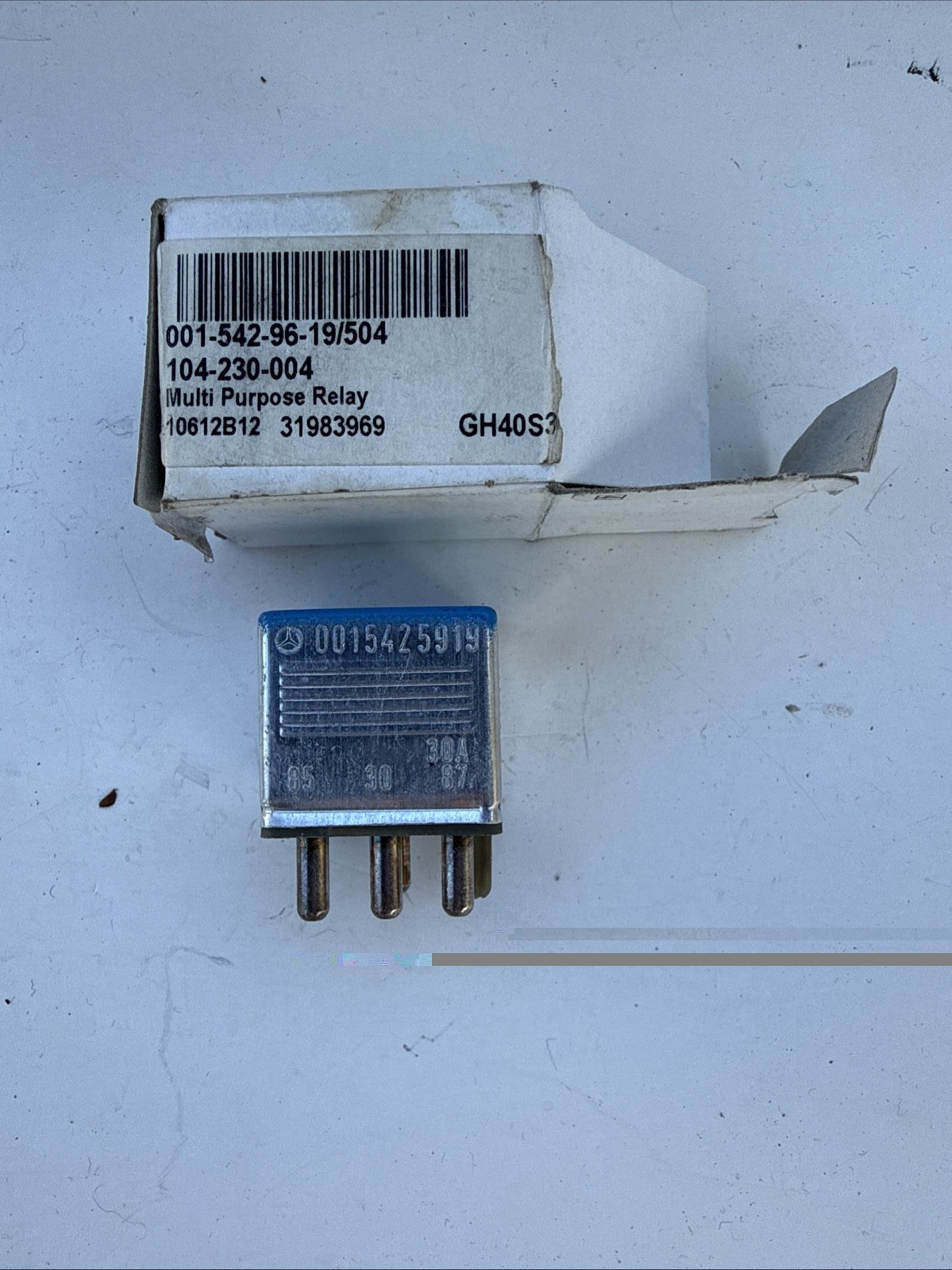 Mercedes w124 300e 0015425919 relay New