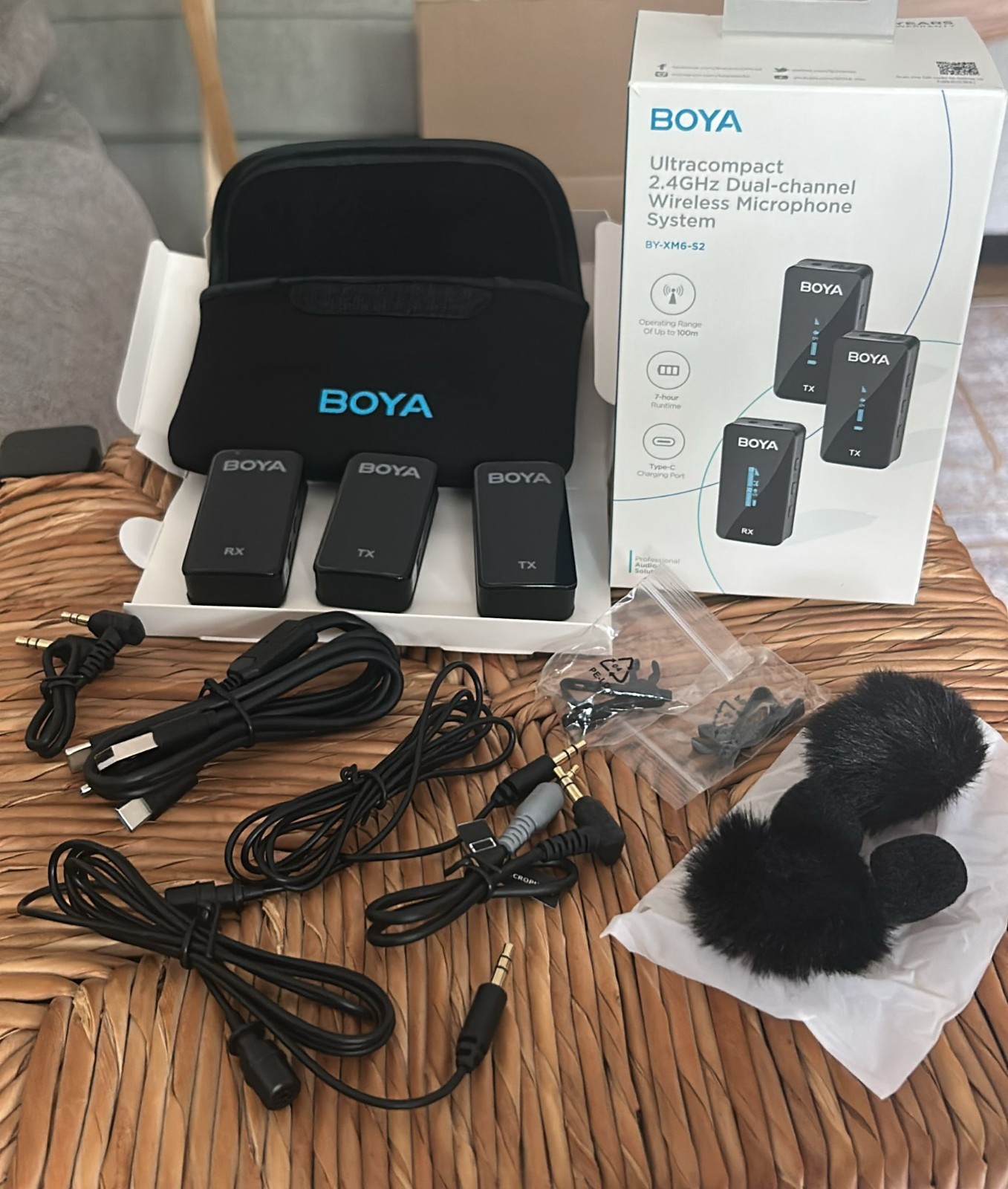 Wireless Lavalier Microphone System  BY-XM6 S2 2.4Ghz Wireless
