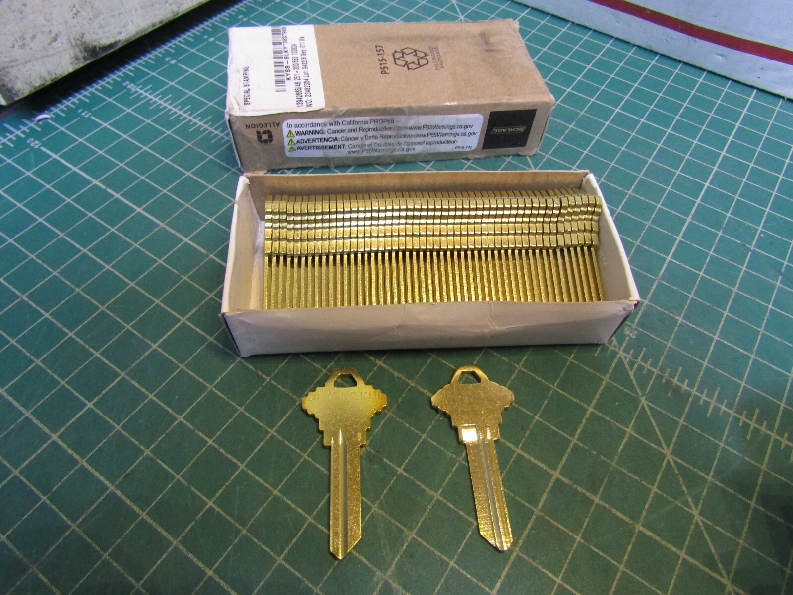 lot of 50 Schlage Blank Keys .35 131 468 F DETAIL, 35-131, DND on them. NEW