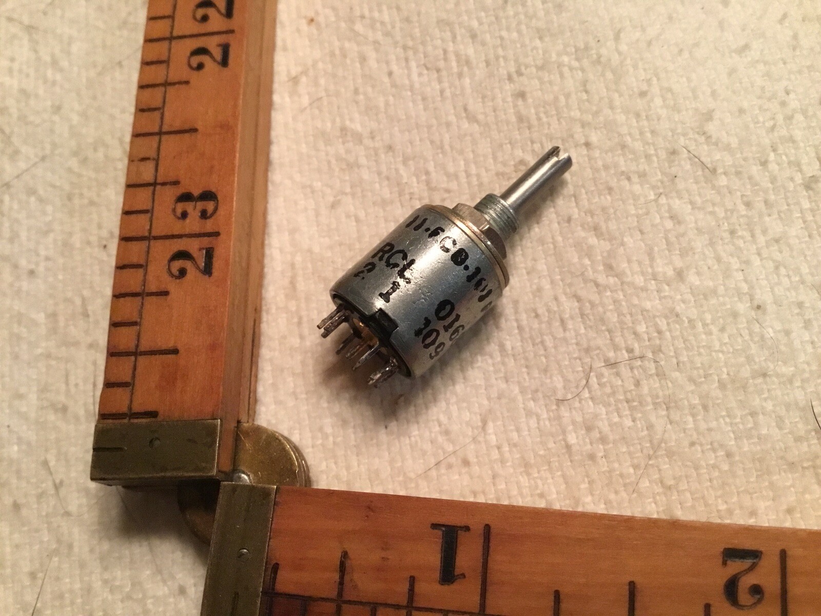 RCL 01686, 11 FCB-101PC, Mini Rotary Switch, NOS, 12 Pin 2 Pole