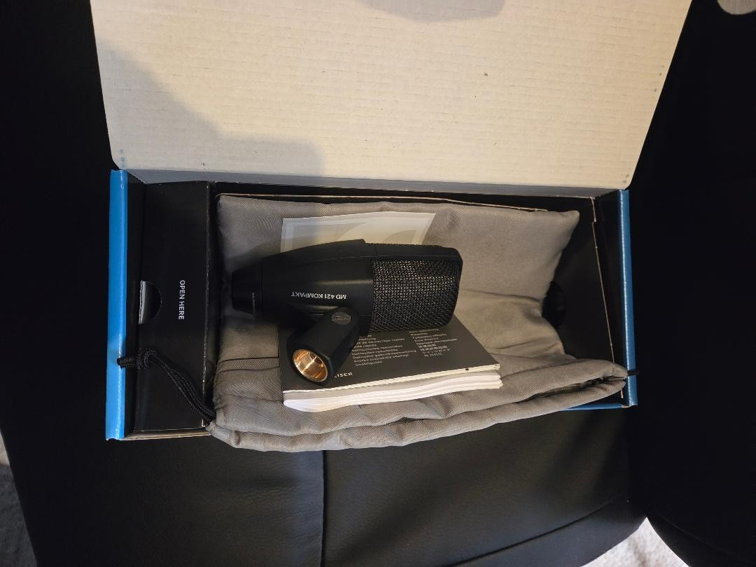 Sennheiser MD 421 KOMPAKT Open Box Multipurpose Cardioid Dynamic Microphone
