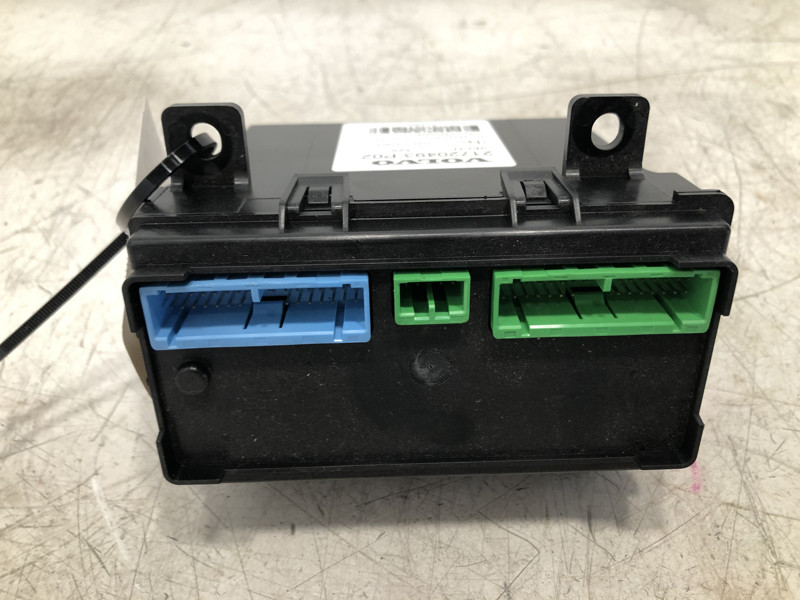 2015 Common Powertrain Control Module 21720493P02 for Volvo (586-10223)