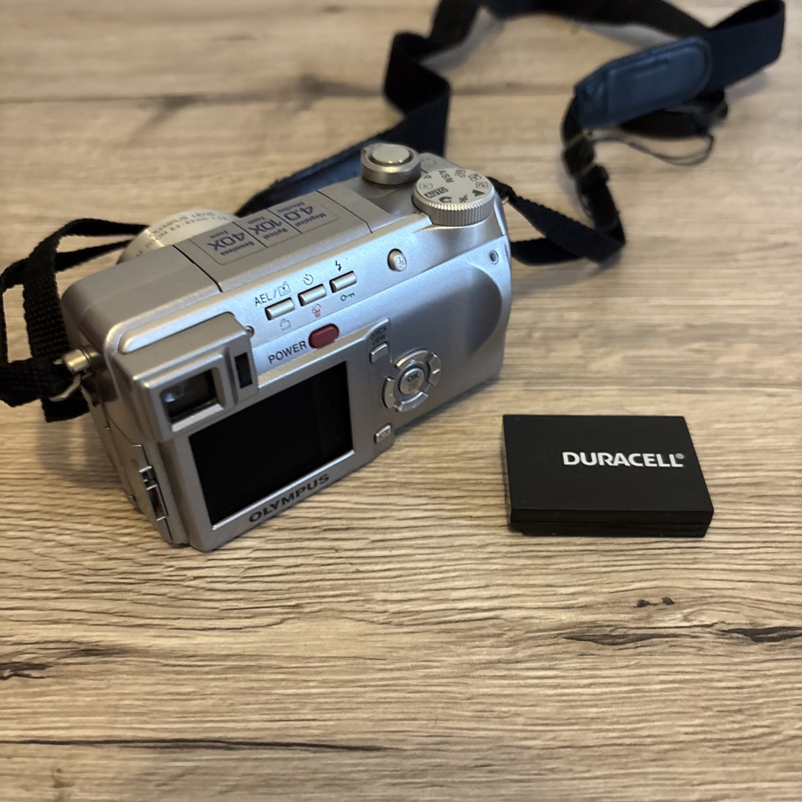 Olympus Digital Camera C-765 Ultra Zoom 4.0MP Silver Tested & Working
