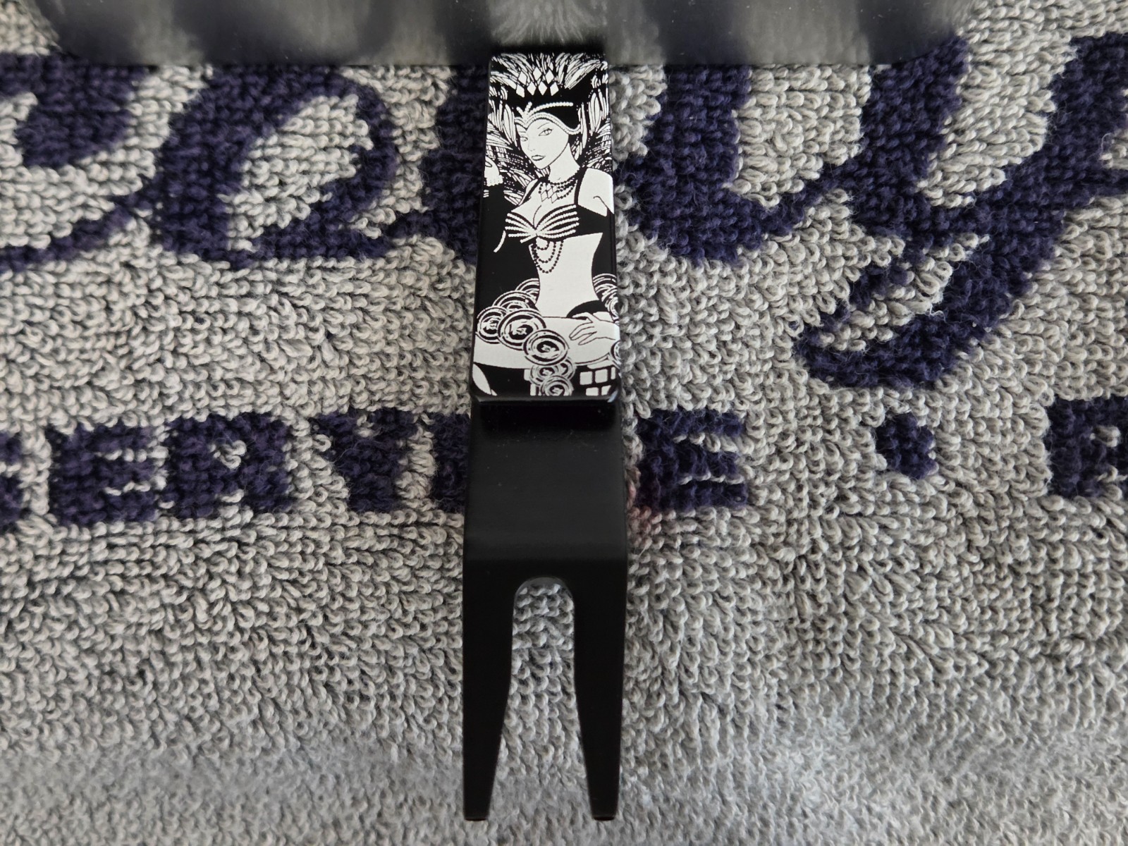 Super Rare Scotty Cameron 2020 Las Vegas Showgirl Clip Pivot/Divot Tool TIN⛳⛳⛳