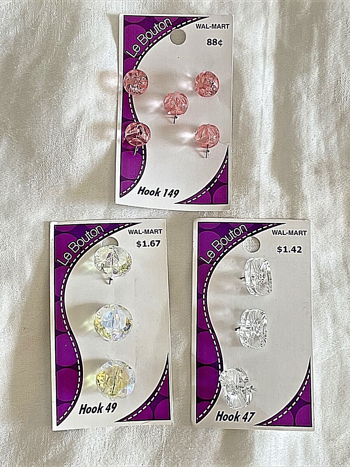 New Carded Buttons/Set of 7