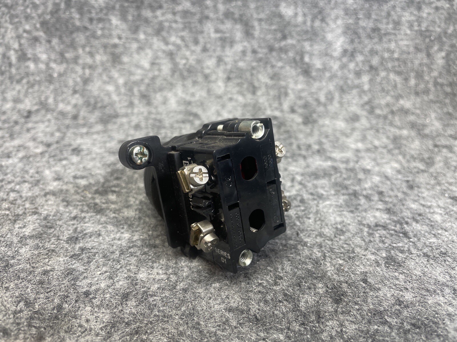 Cutler-Hammer 10250T/91000T 2-Position Selector Switch