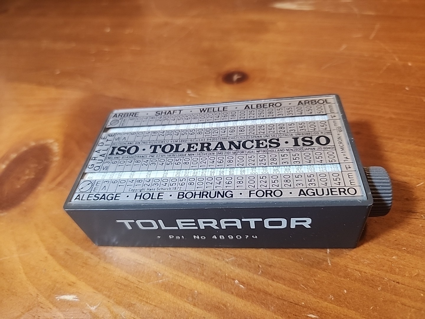 Tolerator ISO Shaft / Bore Tolerance Key Calculator Swiss Made Pat No 489079