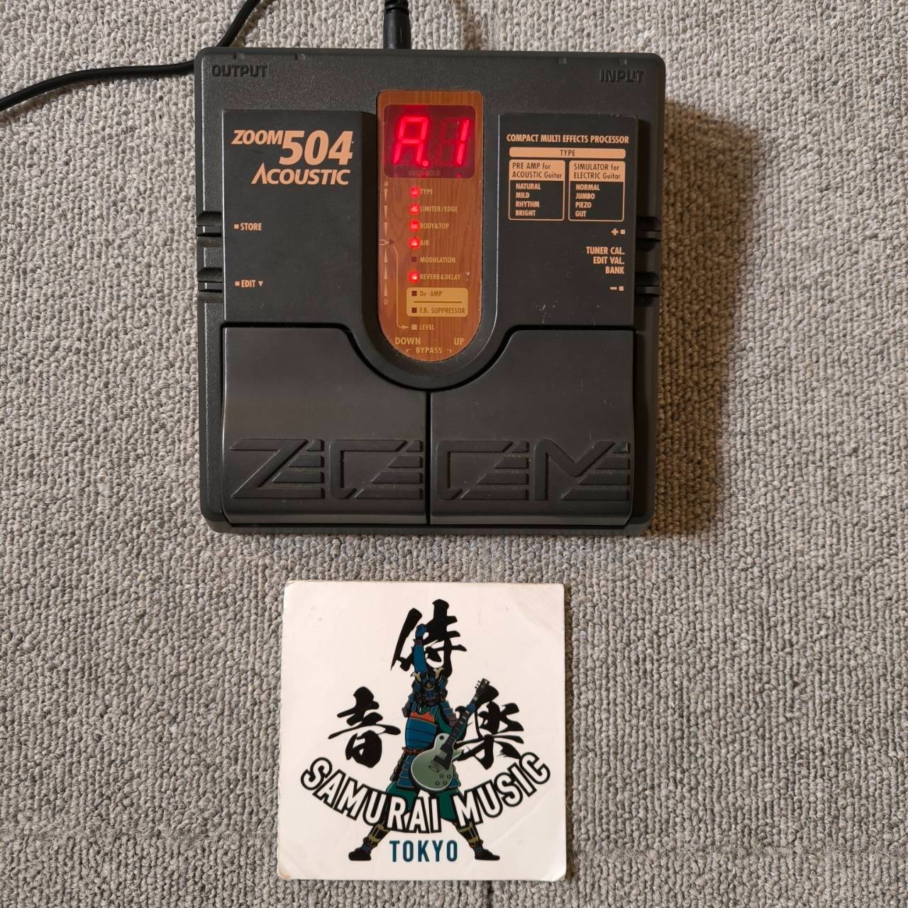 Zoom 504 Acoustic Guitar Effects Processer Compact Multi Effecter From JP ※READ